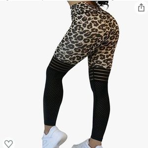 NWOT cheetah print leggings size small